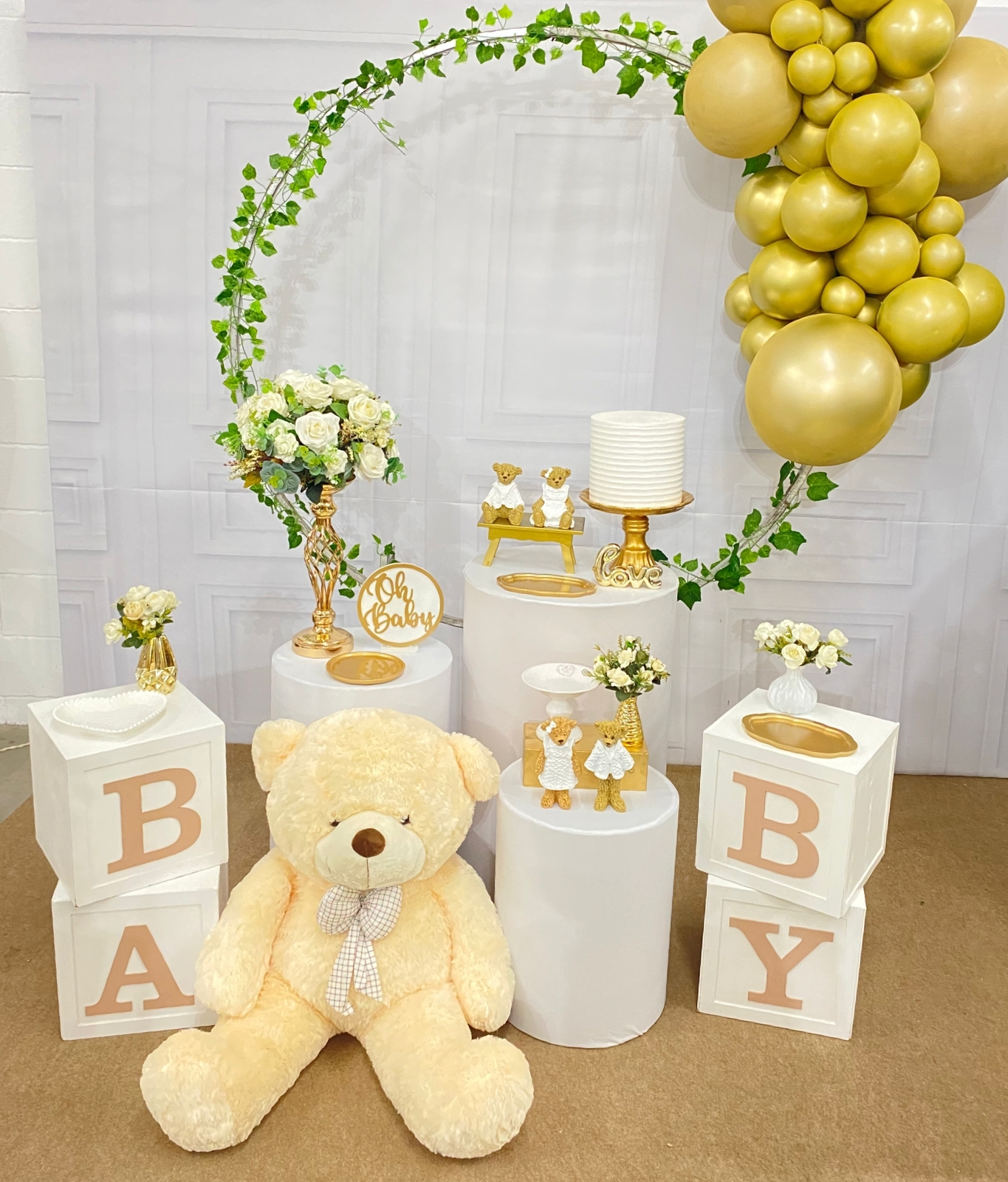 Aluguel Kit Chá de Bebê /Revelação dourado e branco - Fuxica Locações ...